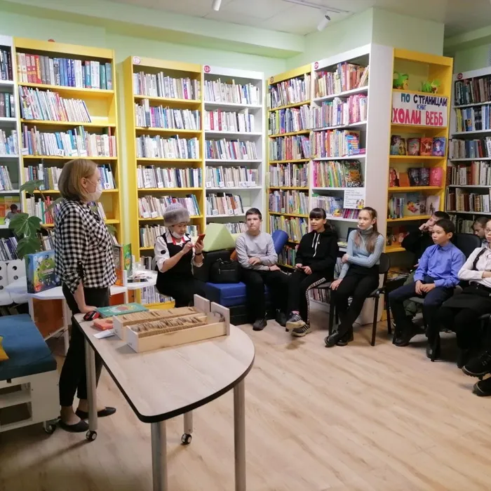 Информационный урок "Школа юного читателя"